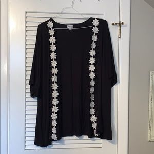 Plus Size Floral Shrug